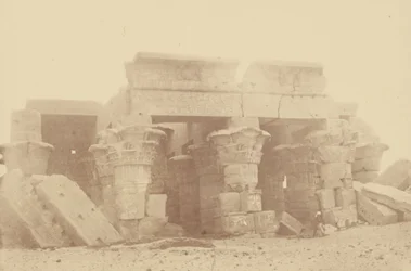 (detail van de pilaren van de tempel van Ombos)
